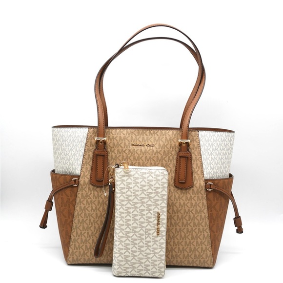 🍓NWT Michael Kors Voyager Set - Picture 1 of 9